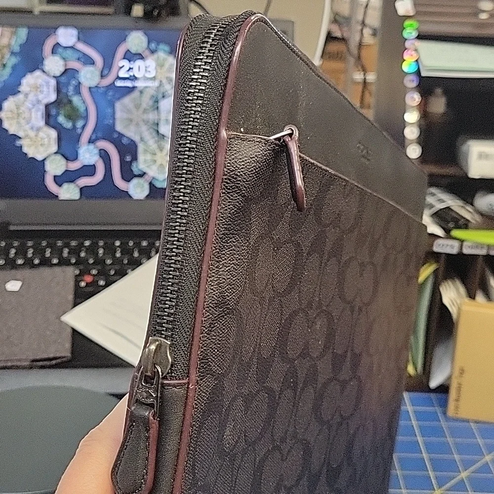 Coach Signature Black and Gray Laptop Sleeve Suede Interior 9